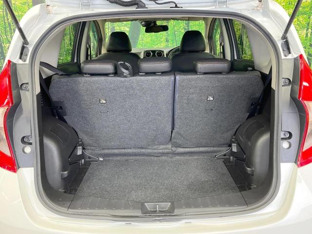 ノート メダリスト　エマージェンシーブレーキパッケージ　禁煙車　純正ナビ　全周囲カメラ　衝突軽減装置　ハーフレザーシート　スマートキー　ＥＴＣ　オートライト　オートエアコン　Ｂｌｕｅｔｏｏｔｈ　ＣＤ　ＤＶＤ再生　地デジ　車線逸脱警報　横滑り防止装置（41枚目）