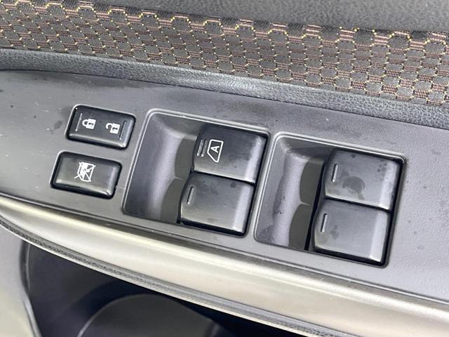 ノート メダリスト　エマージェンシーブレーキパッケージ　禁煙車　純正ナビ　全周囲カメラ　衝突軽減装置　ハーフレザーシート　スマートキー　ＥＴＣ　オートライト　オートエアコン　Ｂｌｕｅｔｏｏｔｈ　ＣＤ　ＤＶＤ再生　地デジ　車線逸脱警報　横滑り防止装置（42枚目）