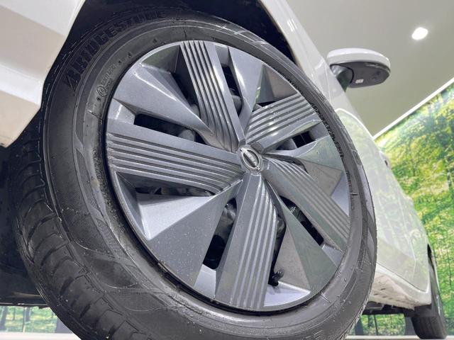 ノート Ｘ　禁煙車　衝突軽減装置　純正９型ナビ　プロパイロット　全周囲カメラ　デジタルインナーミラー　ＥＴＣ　ドラレコ　ブラインドスポットモニター　ＬＥＤヘッド　オートライト　Ｂｌｕｅｔｏｏｔｈ　スマートキー（13枚目）