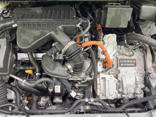 ノート Ｘ　禁煙車　衝突軽減装置　純正９型ナビ　プロパイロット　全周囲カメラ　デジタルインナーミラー　ＥＴＣ　ドラレコ　ブラインドスポットモニター　ＬＥＤヘッド　オートライト　Ｂｌｕｅｔｏｏｔｈ　スマートキー（18枚目）