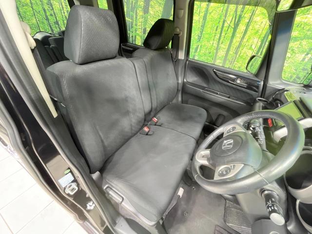 N-BOXカスタム G・ターボパッケージ 禁煙車 4WD ターボ 両側電動スライドドア 純正ナビ バックカメラ スマートキー HIDヘッド ETC クルコン オートライト オートエアコン 純正15インチアルミ Bluetooth CD(8枚目)