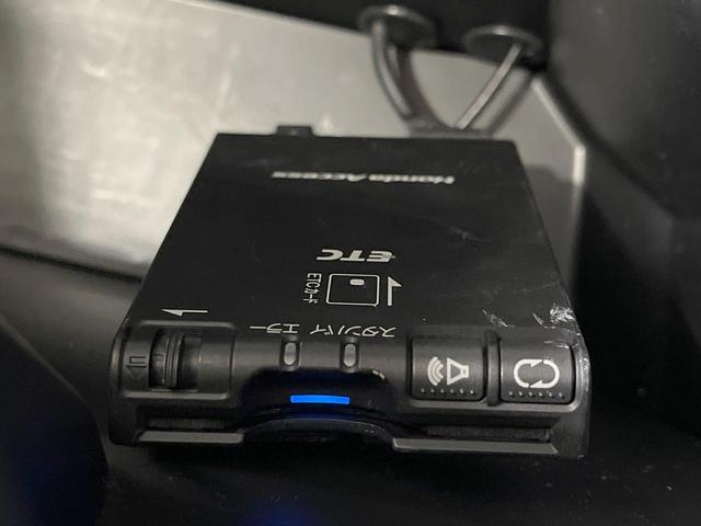 N-BOXカスタム G・ターボパッケージ 禁煙車 4WD ターボ 両側電動スライドドア 純正ナビ バックカメラ スマートキー HIDヘッド ETC クルコン オートライト オートエアコン 純正15インチアルミ Bluetooth CD(28枚目)