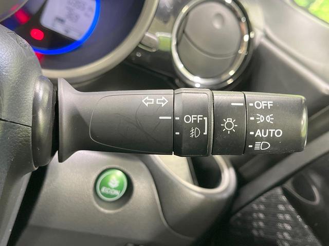 N-BOXカスタム G・ターボパッケージ 禁煙車 4WD ターボ 両側電動スライドドア 純正ナビ バックカメラ スマートキー HIDヘッド ETC クルコン オートライト オートエアコン 純正15インチアルミ Bluetooth CD(35枚目)