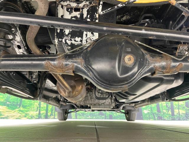 エブリイ PA 禁煙車 4WD 両側スライドドア パワーステアリング 衝突安全ボディ プライバシーガラス ABS エアコン FM/AMラジオ ハイルーフ オーバーヘッドシェルフ 盗難防止装置(17枚目)