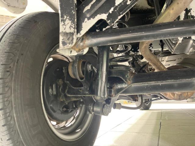 エブリイ PA 禁煙車 4WD 両側スライドドア パワーステアリング 衝突安全ボディ プライバシーガラス ABS エアコン FM/AMラジオ ハイルーフ オーバーヘッドシェルフ 盗難防止装置(19枚目)