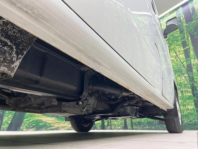 エブリイ PA 禁煙車 4WD 両側スライドドア パワーステアリング 衝突安全ボディ プライバシーガラス ABS エアコン FM/AMラジオ ハイルーフ オーバーヘッドシェルフ 盗難防止装置(23枚目)