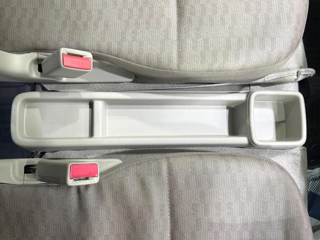 エブリイ PA 禁煙車 4WD 両側スライドドア パワーステアリング 衝突安全ボディ プライバシーガラス ABS エアコン FM/AMラジオ ハイルーフ オーバーヘッドシェルフ 盗難防止装置(28枚目)