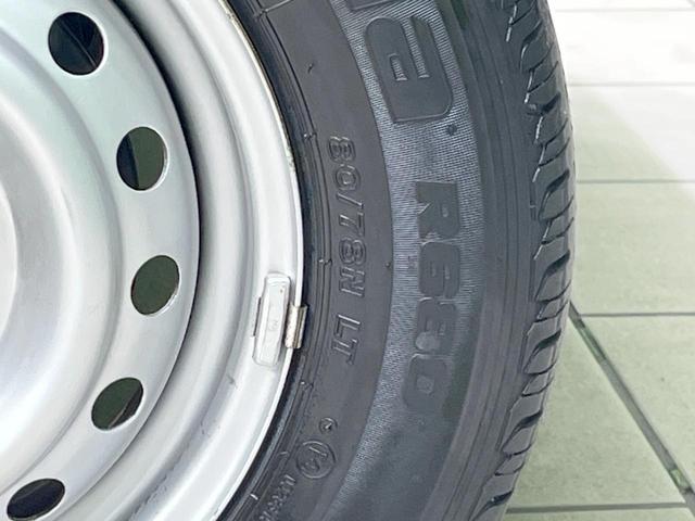 エブリイ PA 禁煙車 4WD 両側スライドドア パワーステアリング 衝突安全ボディ プライバシーガラス ABS エアコン FM/AMラジオ ハイルーフ オーバーヘッドシェルフ 盗難防止装置(47枚目)