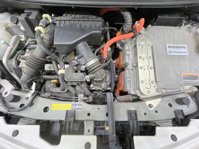 ノート e-パワー X 禁煙車 純正ナビ 全周囲カメラ 衝突軽減装置 ドラレコ コーナーセンサー スマートキー ETC オートライト オートエアコン 純正15インチアルミ Bluetooth CD DVD再生(18枚目)