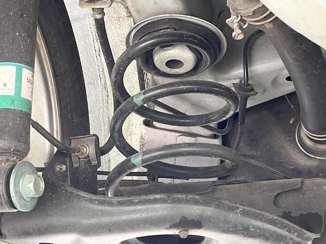 ノート e-パワー X 禁煙車 純正ナビ 全周囲カメラ 衝突軽減装置 ドラレコ コーナーセンサー スマートキー ETC オートライト オートエアコン 純正15インチアルミ Bluetooth CD DVD再生(20枚目)