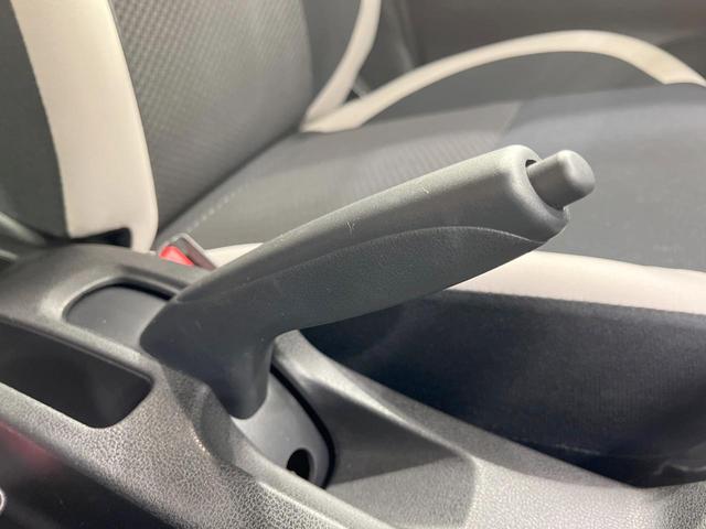 ノート e-パワー X 禁煙車 純正ナビ 全周囲カメラ 衝突軽減装置 ドラレコ コーナーセンサー スマートキー ETC オートライト オートエアコン 純正15インチアルミ Bluetooth CD DVD再生(25枚目)