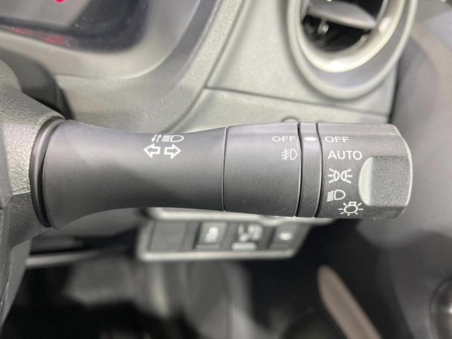 ノート e-パワー X 禁煙車 純正ナビ 全周囲カメラ 衝突軽減装置 ドラレコ コーナーセンサー スマートキー ETC オートライト オートエアコン 純正15インチアルミ Bluetooth CD DVD再生(37枚目)