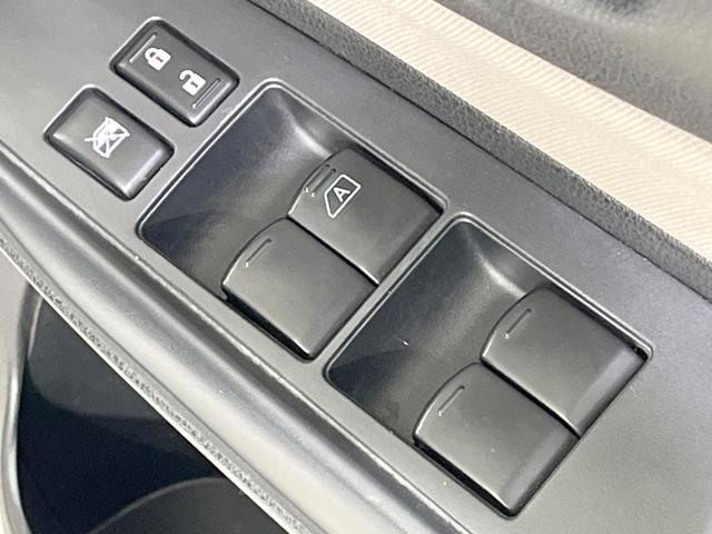 ノート e-パワー X 禁煙車 純正ナビ 全周囲カメラ 衝突軽減装置 ドラレコ コーナーセンサー スマートキー ETC オートライト オートエアコン 純正15インチアルミ Bluetooth CD DVD再生(50枚目)
