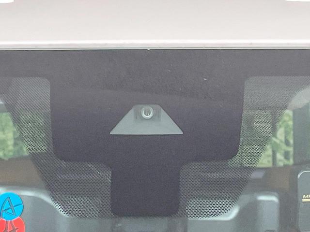 キックス Ｘ　ツートーンインテリアエディション　禁煙車　衝突軽減装置　プロパイロット　純正９型ナビ　全周囲カメラ　合皮シート　デジタルインナーミラー　ドラレコ　シートヒーター　ＥＴＣ　ＬＥＤヘッド　純正１７インチＡＷ　スマートキー　オートエアコン（5枚目）