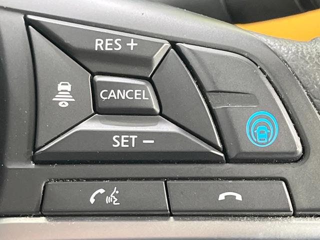 キックス Ｘ　ツートーンインテリアエディション　禁煙車　衝突軽減装置　プロパイロット　純正９型ナビ　全周囲カメラ　合皮シート　デジタルインナーミラー　ドラレコ　シートヒーター　ＥＴＣ　ＬＥＤヘッド　純正１７インチＡＷ　スマートキー　オートエアコン（6枚目）