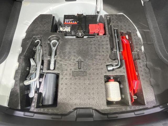 キックス Ｘ　ツートーンインテリアエディション　禁煙車　衝突軽減装置　プロパイロット　純正９型ナビ　全周囲カメラ　合皮シート　デジタルインナーミラー　ドラレコ　シートヒーター　ＥＴＣ　ＬＥＤヘッド　純正１７インチＡＷ　スマートキー　オートエアコン（45枚目）