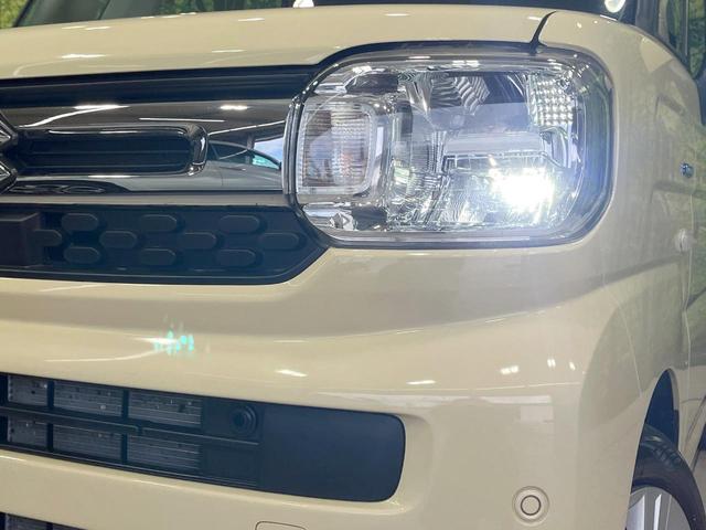 【ＬＥＤヘッドライト】悪天候や夜間走行時も良好な視界を確保し安心して運転できる高輝度ＬＥＤヘッドライトを装備！点灯速度が早く、消費電力も抑えられています。