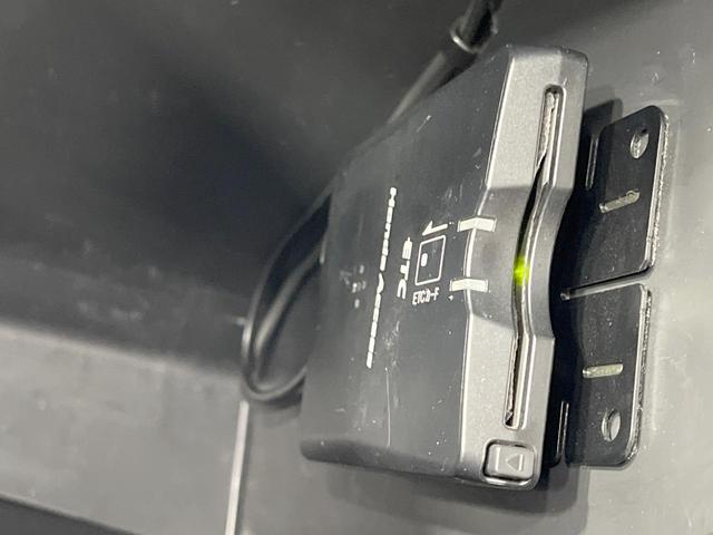 【ＥＴＣ】高速道路の料金所をストレスなく通過！話題のスポットやサービスエリアに多い「スマートＩＣ」利用時は必須のアイテムです。当店でセットアップを実施、ご納車当日からすぐにご利用いただけます！