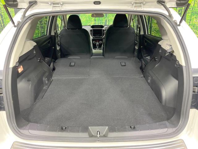 ＸＶ ２．０ｅ－Ｌ　アイサイト　スマートエディション　禁煙車　４ＷＤ　純正８型ナビ　バックカメラ　衝突軽減装置　レーダークルーズ　ドラレコ　コーナーセンサー　スマートキー　ＬＥＤヘッド　ルーフレール　ＥＴＣ　純正１７インチＡＷ　車線逸脱警報　オートライト（10枚目）