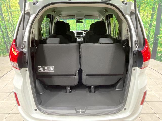 フリード Ｇブラックスタイル　４ＷＤ　純正ナビ　衝突軽減装置　両側電動スライド　レーダークルーズ　フルセグ　ＬＥＤヘッド　Ｂｌｕｅｔｏｏｔｈ再生　純正１５インチアルミ　オートライト　オートエアコン　ＤＶＤ／ＣＤ再生（47枚目）