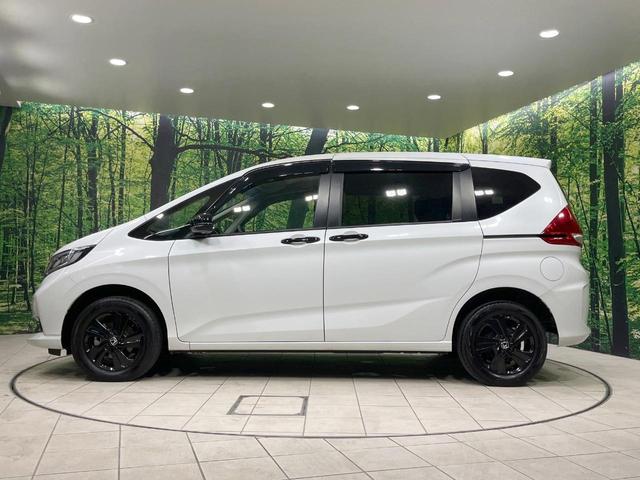 フリード Ｇブラックスタイル　４ＷＤ　純正ナビ　衝突軽減装置　両側電動スライド　レーダークルーズ　フルセグ　ＬＥＤヘッド　Ｂｌｕｅｔｏｏｔｈ再生　純正１５インチアルミ　オートライト　オートエアコン　ＤＶＤ／ＣＤ再生（52枚目）