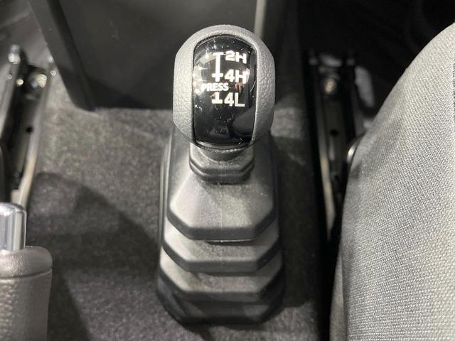 ジムニー ＸＣ　禁煙車　４ＷＤ　９型ディスプレイオーディオ　バックカメラ　衝突軽減装置　前席シートヒーター　ＥＴＣ　クルコン　ＬＥＤヘッドライト　オートハイビーム　　スマートキー　Ｂｌｕｅｔｏｏｔｈ（3枚目）