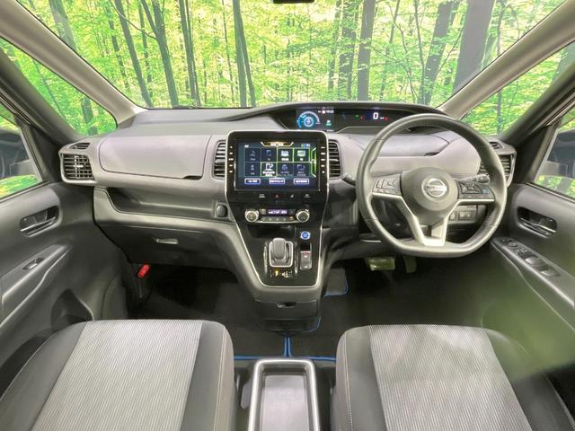 セレナ ｅ－パワー　ハイウェイスターＶ　アーバンクロム　禁煙車　後席モニター　純正１０型ナビ　全周囲カメラ　プロパイロット　衝突軽減装置　両側電動スライドドア　ドラレコ　ＥＴＣ　コーナーセンサー　ＬＥＤヘッドライト　オートハイビーム　オートライト（2枚目）