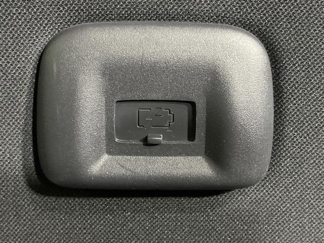 セレナ ｅ－パワー　ハイウェイスターＶ　アーバンクロム　禁煙車　後席モニター　純正１０型ナビ　全周囲カメラ　プロパイロット　衝突軽減装置　両側電動スライドドア　ドラレコ　ＥＴＣ　コーナーセンサー　ＬＥＤヘッドライト　オートハイビーム　オートライト（43枚目）