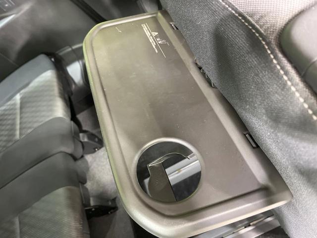 セレナ ｅ－パワー　ハイウェイスターＶ　アーバンクロム　禁煙車　後席モニター　純正１０型ナビ　全周囲カメラ　プロパイロット　衝突軽減装置　両側電動スライドドア　ドラレコ　ＥＴＣ　コーナーセンサー　ＬＥＤヘッドライト　オートハイビーム　オートライト（50枚目）