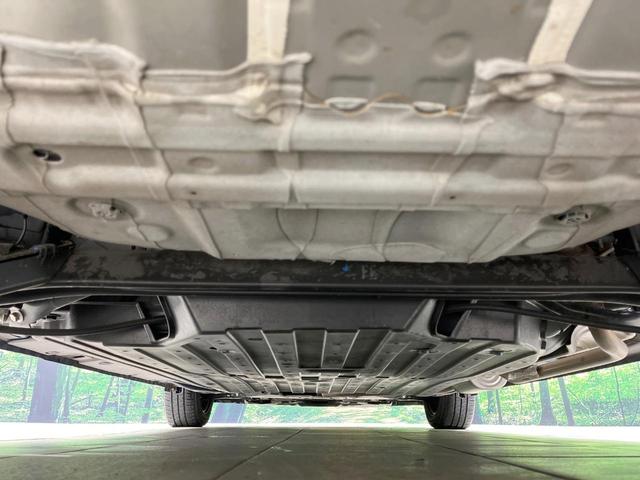 フィットハイブリッド Ｌパッケージ　禁煙車　純正ナビ　バックカメラ　衝突軽減装置　ドラレコ　ＥＴＣスマートキー　ＬＥＤヘッドライト　クルコン　オートライト　ハーフレザー　オートエアコン　Ｂｌｕｅｔｏｏｔｈ　ＣＤ／ＤＶＤ再生（19枚目）