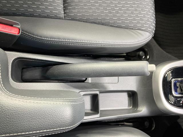 フィットハイブリッド Ｌパッケージ　禁煙車　純正ナビ　バックカメラ　衝突軽減装置　ドラレコ　ＥＴＣスマートキー　ＬＥＤヘッドライト　クルコン　オートライト　ハーフレザー　オートエアコン　Ｂｌｕｅｔｏｏｔｈ　ＣＤ／ＤＶＤ再生（25枚目）