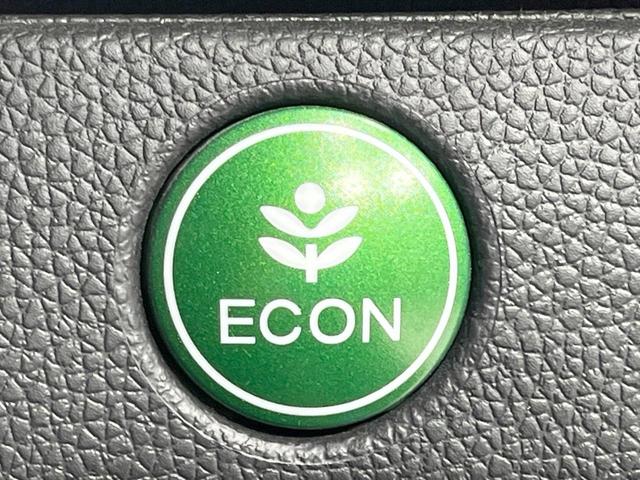 フィットハイブリッド Ｌパッケージ　禁煙車　純正ナビ　バックカメラ　衝突軽減装置　ドラレコ　ＥＴＣスマートキー　ＬＥＤヘッドライト　クルコン　オートライト　ハーフレザー　オートエアコン　Ｂｌｕｅｔｏｏｔｈ　ＣＤ／ＤＶＤ再生（32枚目）