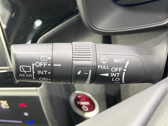 フィットハイブリッド Ｌパッケージ　禁煙車　純正ナビ　バックカメラ　衝突軽減装置　ドラレコ　ＥＴＣスマートキー　ＬＥＤヘッドライト　クルコン　オートライト　ハーフレザー　オートエアコン　Ｂｌｕｅｔｏｏｔｈ　ＣＤ／ＤＶＤ再生（38枚目）