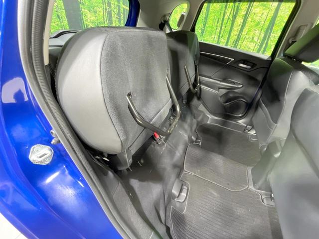 フィットハイブリッド Ｌパッケージ　禁煙車　純正ナビ　バックカメラ　衝突軽減装置　ドラレコ　ＥＴＣスマートキー　ＬＥＤヘッドライト　クルコン　オートライト　ハーフレザー　オートエアコン　Ｂｌｕｅｔｏｏｔｈ　ＣＤ／ＤＶＤ再生（48枚目）