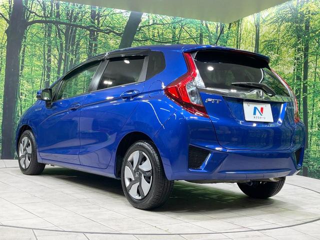 フィットハイブリッド Ｌパッケージ　禁煙車　純正ナビ　バックカメラ　衝突軽減装置　ドラレコ　ＥＴＣスマートキー　ＬＥＤヘッドライト　クルコン　オートライト　ハーフレザー　オートエアコン　Ｂｌｕｅｔｏｏｔｈ　ＣＤ／ＤＶＤ再生（54枚目）