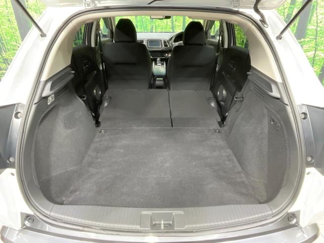 ヴェゼル ＨＶ　Ｘ・ホンダセンシングブリリアントスタイルＥＤ　禁煙車　純正ナビ　バックカメラ　衝突被害軽減システム　レーダークルーズ　ドラレコ　スマートキー　ＬＥＤヘッド　ＥＴＣ　純正１７インチアルミ　オートライト　デュアルエアコン　Ｂｌｕｅｔｏｏｔｈ　ＣＤ（10枚目）