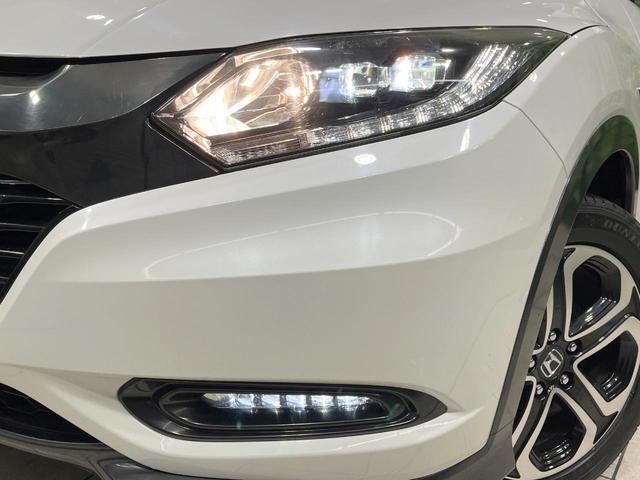 ヴェゼル ＨＶ　Ｘ・ホンダセンシングブリリアントスタイルＥＤ　禁煙車　純正ナビ　バックカメラ　衝突被害軽減システム　レーダークルーズ　ドラレコ　スマートキー　ＬＥＤヘッド　ＥＴＣ　純正１７インチアルミ　オートライト　デュアルエアコン　Ｂｌｕｅｔｏｏｔｈ　ＣＤ（12枚目）