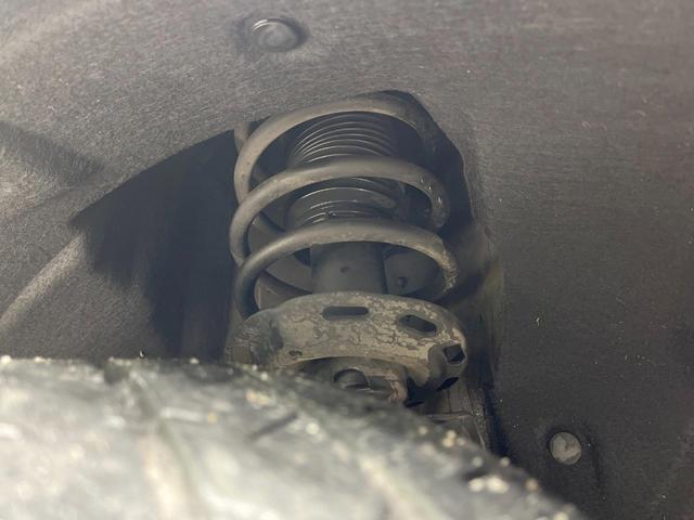 ヴェゼル ＨＶ　Ｘ・ホンダセンシングブリリアントスタイルＥＤ　禁煙車　純正ナビ　バックカメラ　衝突被害軽減システム　レーダークルーズ　ドラレコ　スマートキー　ＬＥＤヘッド　ＥＴＣ　純正１７インチアルミ　オートライト　デュアルエアコン　Ｂｌｕｅｔｏｏｔｈ　ＣＤ（21枚目）