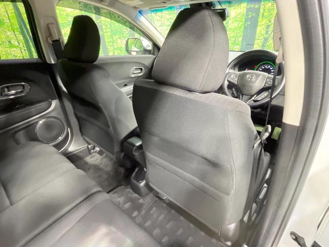 ヴェゼル ＨＶ　Ｘ・ホンダセンシングブリリアントスタイルＥＤ　禁煙車　純正ナビ　バックカメラ　衝突被害軽減システム　レーダークルーズ　ドラレコ　スマートキー　ＬＥＤヘッド　ＥＴＣ　純正１７インチアルミ　オートライト　デュアルエアコン　Ｂｌｕｅｔｏｏｔｈ　ＣＤ（31枚目）