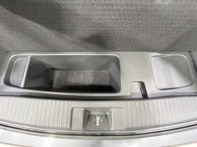 ヴェゼル ＨＶ　Ｘ・ホンダセンシングブリリアントスタイルＥＤ　禁煙車　純正ナビ　バックカメラ　衝突被害軽減システム　レーダークルーズ　ドラレコ　スマートキー　ＬＥＤヘッド　ＥＴＣ　純正１７インチアルミ　オートライト　デュアルエアコン　Ｂｌｕｅｔｏｏｔｈ　ＣＤ（34枚目）