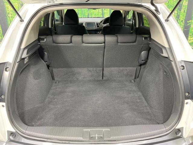 ヴェゼル ＨＶ　Ｘ・ホンダセンシングブリリアントスタイルＥＤ　禁煙車　純正ナビ　バックカメラ　衝突被害軽減システム　レーダークルーズ　ドラレコ　スマートキー　ＬＥＤヘッド　ＥＴＣ　純正１７インチアルミ　オートライト　デュアルエアコン　Ｂｌｕｅｔｏｏｔｈ　ＣＤ（35枚目）