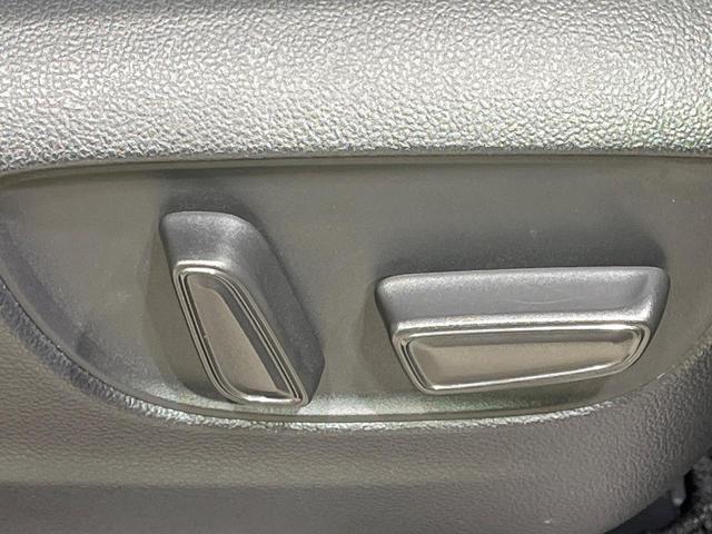 アルファードハイブリッド Ｚ　禁煙車　左右独立ムーンルーフ　１４．３インチディスプレイオーディオ　フリップダウン　両側電動ドア　全周囲カメラ　トヨタチームメイト　衝突軽減装置　ＡＣ１００Ｖ電源　電動リアゲート　レザーシート（40枚目）