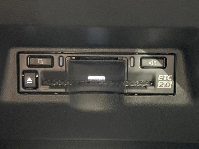 アルファードハイブリッド Ｚ　禁煙車　左右独立ムーンルーフ　１４．３インチディスプレイオーディオ　フリップダウン　両側電動ドア　全周囲カメラ　トヨタチームメイト　衝突軽減装置　ＡＣ１００Ｖ電源　電動リアゲート　レザーシート（49枚目）