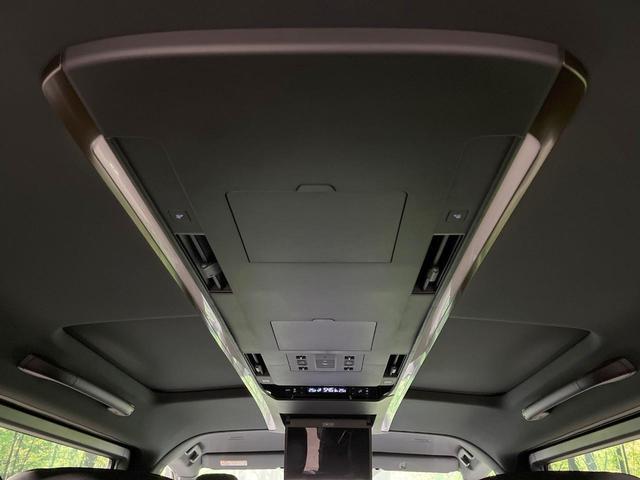 アルファードハイブリッド Ｚ　禁煙車　左右独立ムーンルーフ　１４．３インチディスプレイオーディオ　フリップダウン　両側電動ドア　全周囲カメラ　トヨタチームメイト　衝突軽減装置　ＡＣ１００Ｖ電源　電動リアゲート　レザーシート（51枚目）