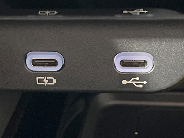 アルファードハイブリッド Ｚ　禁煙車　左右独立ムーンルーフ　１４．３インチディスプレイオーディオ　フリップダウン　両側電動ドア　全周囲カメラ　トヨタチームメイト　衝突軽減装置　ＡＣ１００Ｖ電源　電動リアゲート　レザーシート（56枚目）