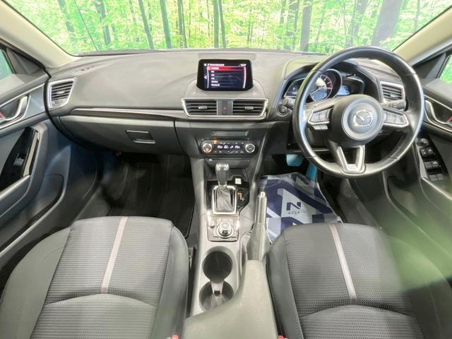 アクセラスポーツ １５Ｓ　プロアクティブ　禁煙車　純正ナビ　全周囲カメラ　衝突軽減装置　クルコン　コーナーセンサー　スマートキー　ＬＥＤヘッドライト　オートハイビーム　オートライト　デュアルエアコン　Ｂｌｕｅｔｏｏｔｈ　ＣＤ／ＤＶＤ再生（2枚目）