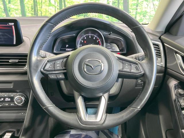 アクセラスポーツ １５Ｓ　プロアクティブ　禁煙車　純正ナビ　全周囲カメラ　衝突軽減装置　クルコン　コーナーセンサー　スマートキー　ＬＥＤヘッドライト　オートハイビーム　オートライト　デュアルエアコン　Ｂｌｕｅｔｏｏｔｈ　ＣＤ／ＤＶＤ再生（11枚目）