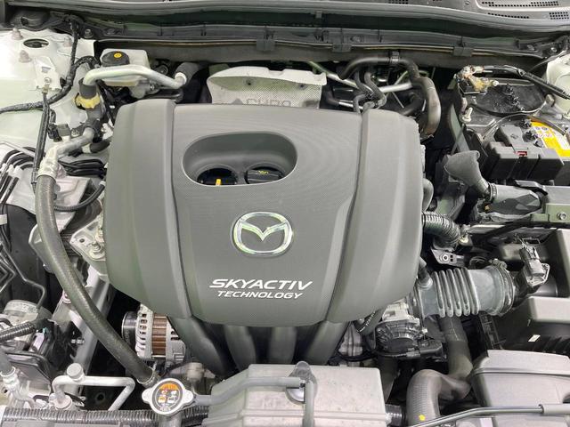 アクセラスポーツ １５Ｓ　プロアクティブ　禁煙車　純正ナビ　全周囲カメラ　衝突軽減装置　クルコン　コーナーセンサー　スマートキー　ＬＥＤヘッドライト　オートハイビーム　オートライト　デュアルエアコン　Ｂｌｕｅｔｏｏｔｈ　ＣＤ／ＤＶＤ再生（18枚目）