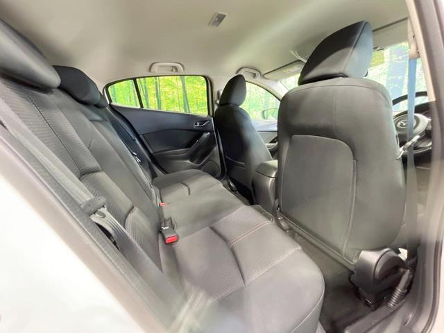 アクセラスポーツ １５Ｓ　プロアクティブ　禁煙車　純正ナビ　全周囲カメラ　衝突軽減装置　クルコン　コーナーセンサー　スマートキー　ＬＥＤヘッドライト　オートハイビーム　オートライト　デュアルエアコン　Ｂｌｕｅｔｏｏｔｈ　ＣＤ／ＤＶＤ再生（45枚目）