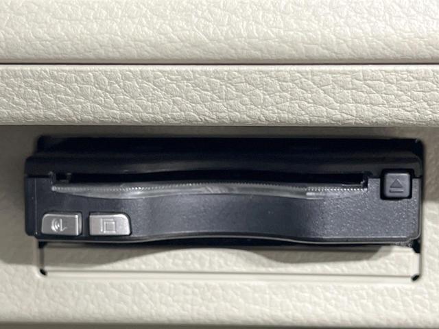 アルトラパン Ｇ　禁煙車　ＳＤナビ　バックカメラ　衝突軽減装置　ドラレコ　スマートキー　ＬＥＤヘッド　ＥＴＣ　ＣＤ　地デジ　プライバシーガラス　ドアバイザー　衝突安全ボディ　横滑り防止装置　ヘッドライトレベライザー（6枚目）